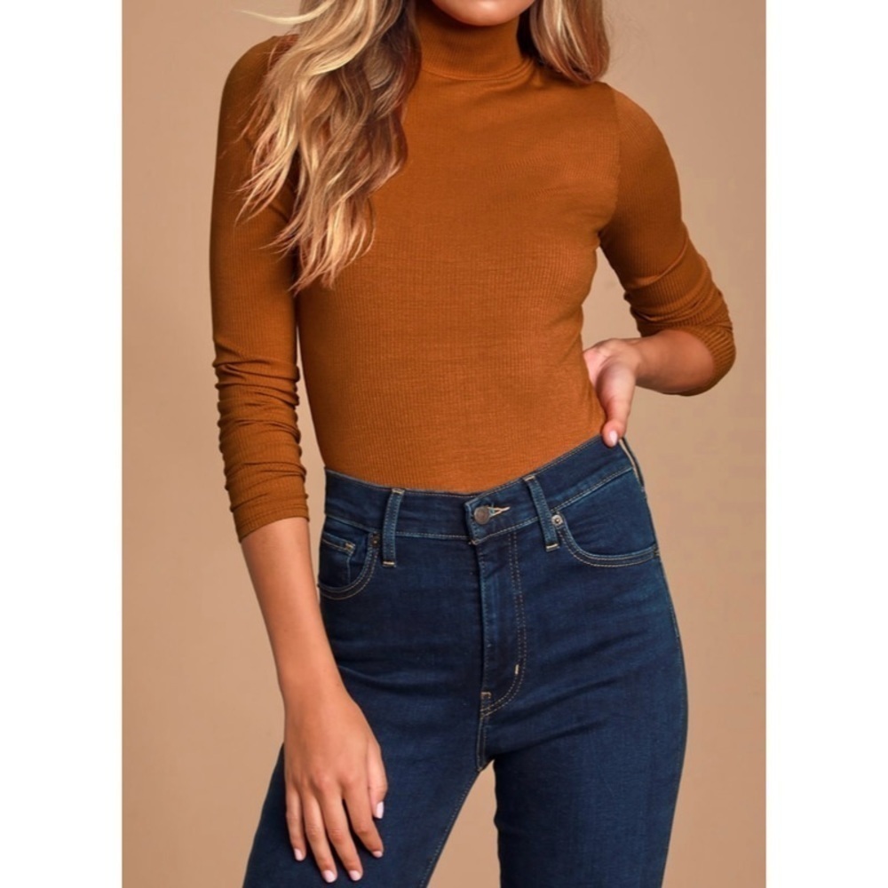 NEW LULU’S Wilde Ribbed Long-Sleeve Mockneck Bodysuit in Rust Orange